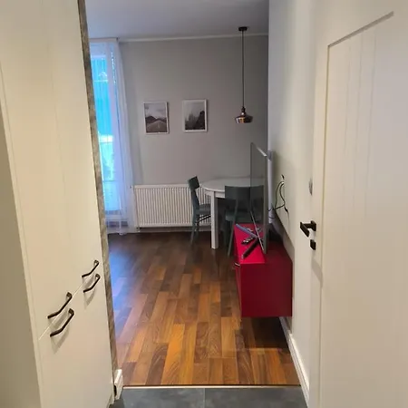 Apartment 3-osobowy Z Miejscem Parkingowym W Swietnej Lokalizacji